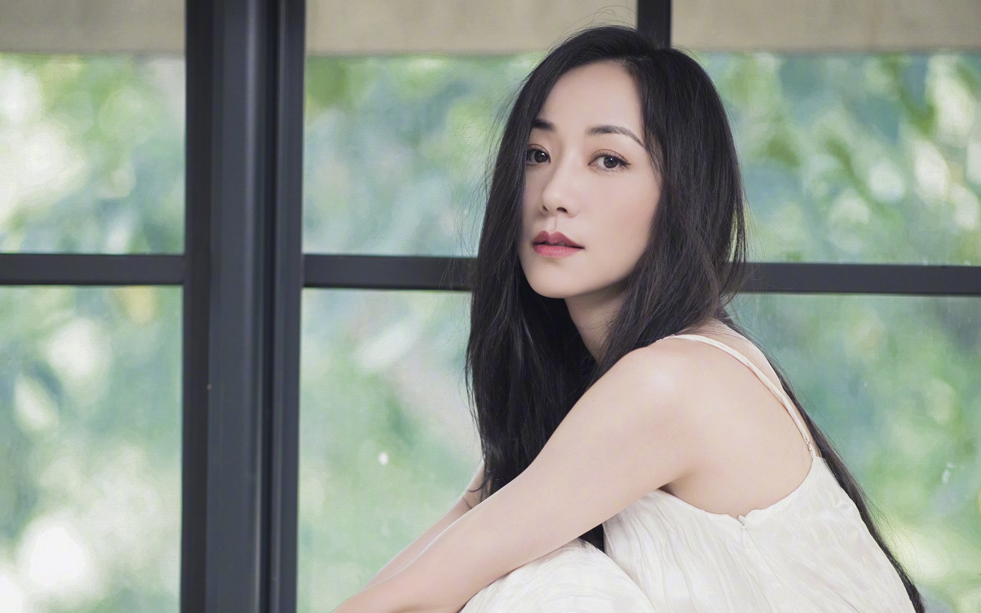 看到你的关键词世界排名争夺战之夜，莱奥成为全场焦点，我脑海中已经浮现出一幅充满戏剧性与张力的画面。这不仅仅是一场比赛，更是一场决定命运、重塑秩序的对决