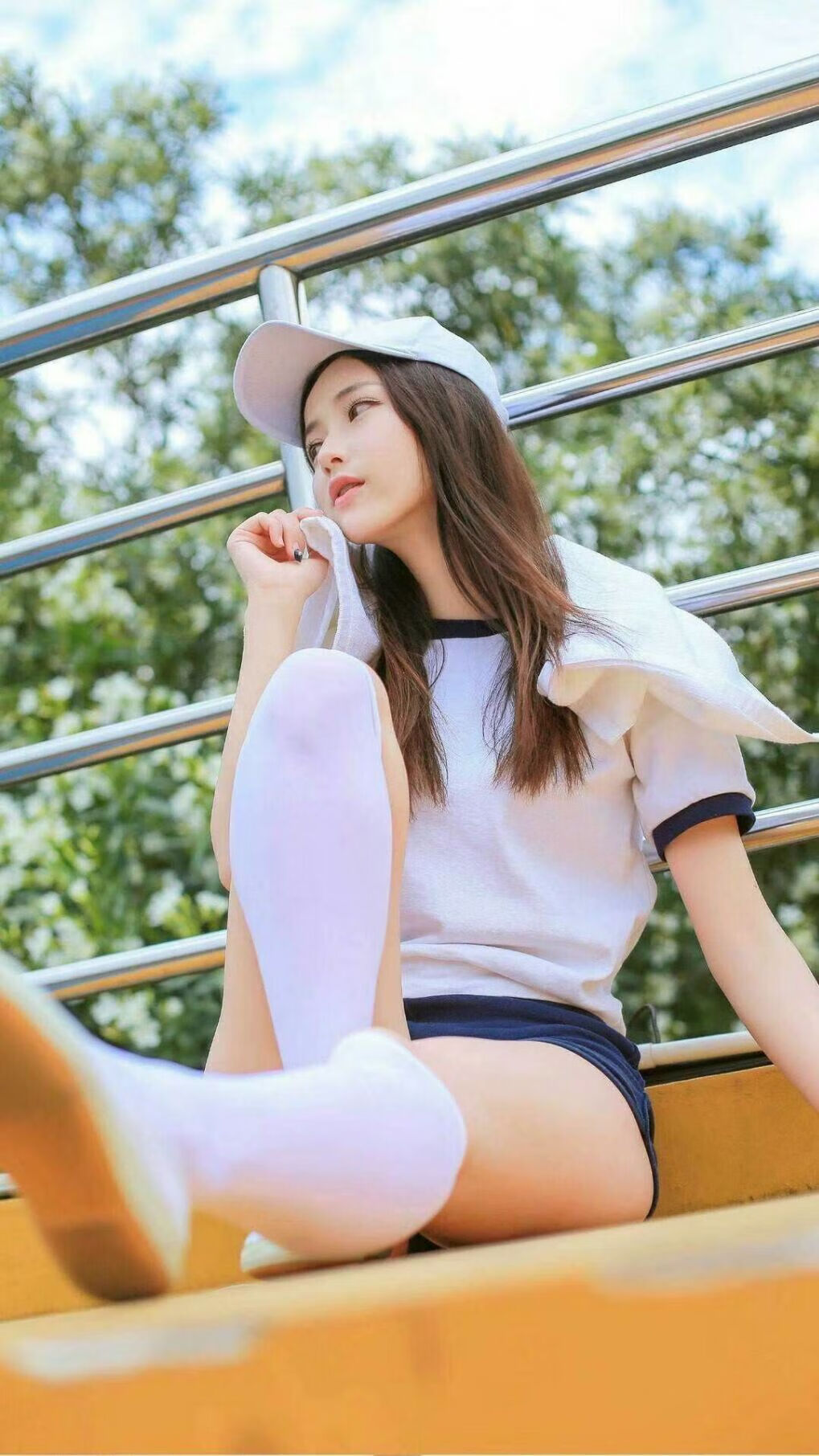 太阳节奏掌控鹈鹕，库里为何在聚光灯下化身星空引擎？