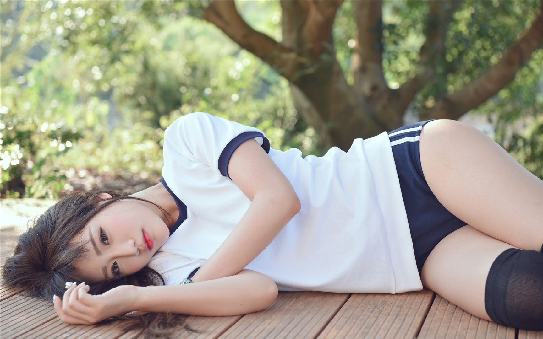 保罗的湖上挽歌，当鹈鹕掠过布鲁克林之夜