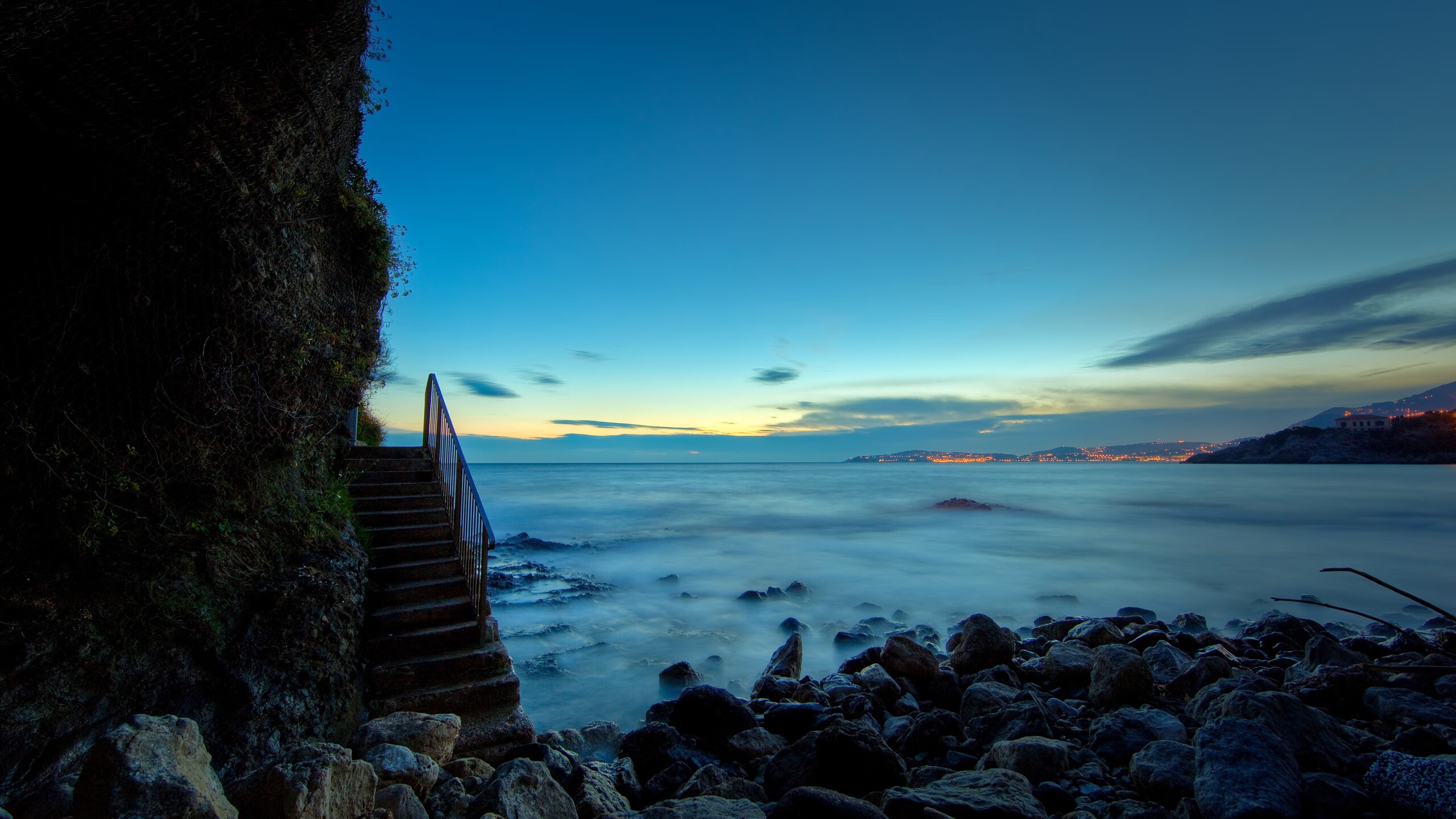 高原对决，当玻利维亚主场鏖战北伦敦枪手，一场NBA式季后赛的足球寓言