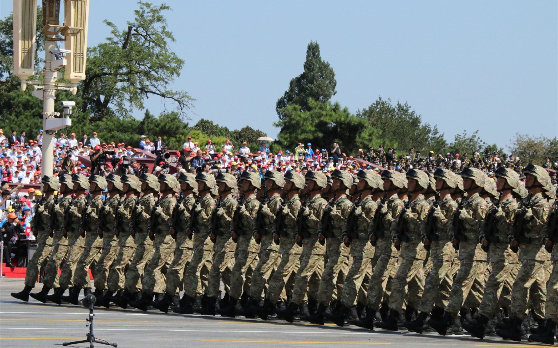 欧冠半决赛之夜，约基奇跨界神射定乾坤