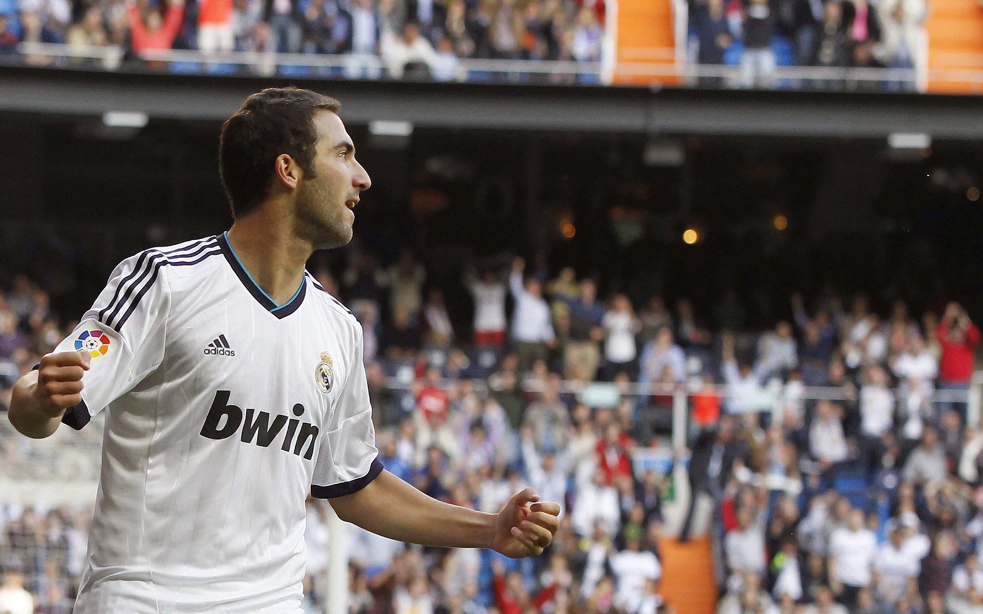 福登一剑封喉定江山，拉齐奥决胜局力克喀麦隆展雄风