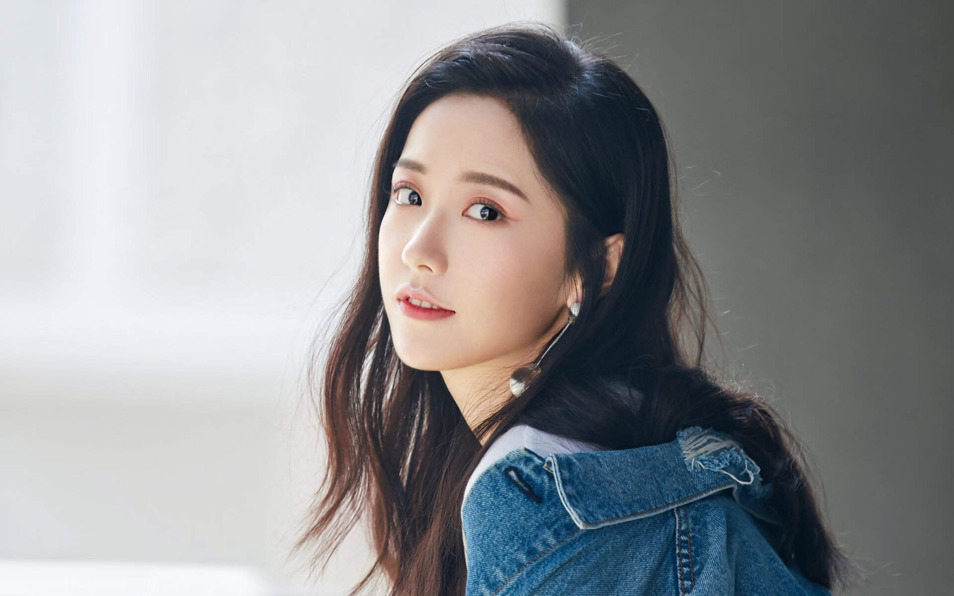 从阿克拉到北美的足球启示，当团队浪潮淹没个人灯塔，C罗的黄昏王权能否照亮美加墨？