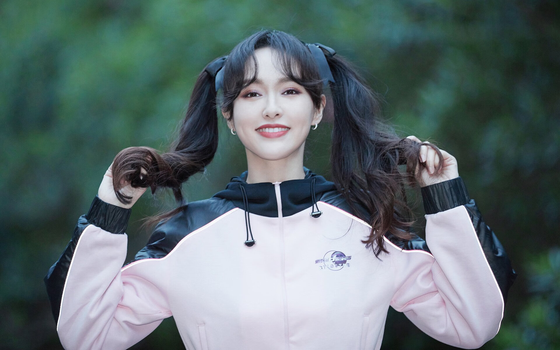 沙漠之花在荆棘中绽放，秘鲁硬仗取胜南非，阿什拉夫带动全队节奏